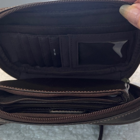 Elegant Brown Crossbody Bag - Picture 7 of 14